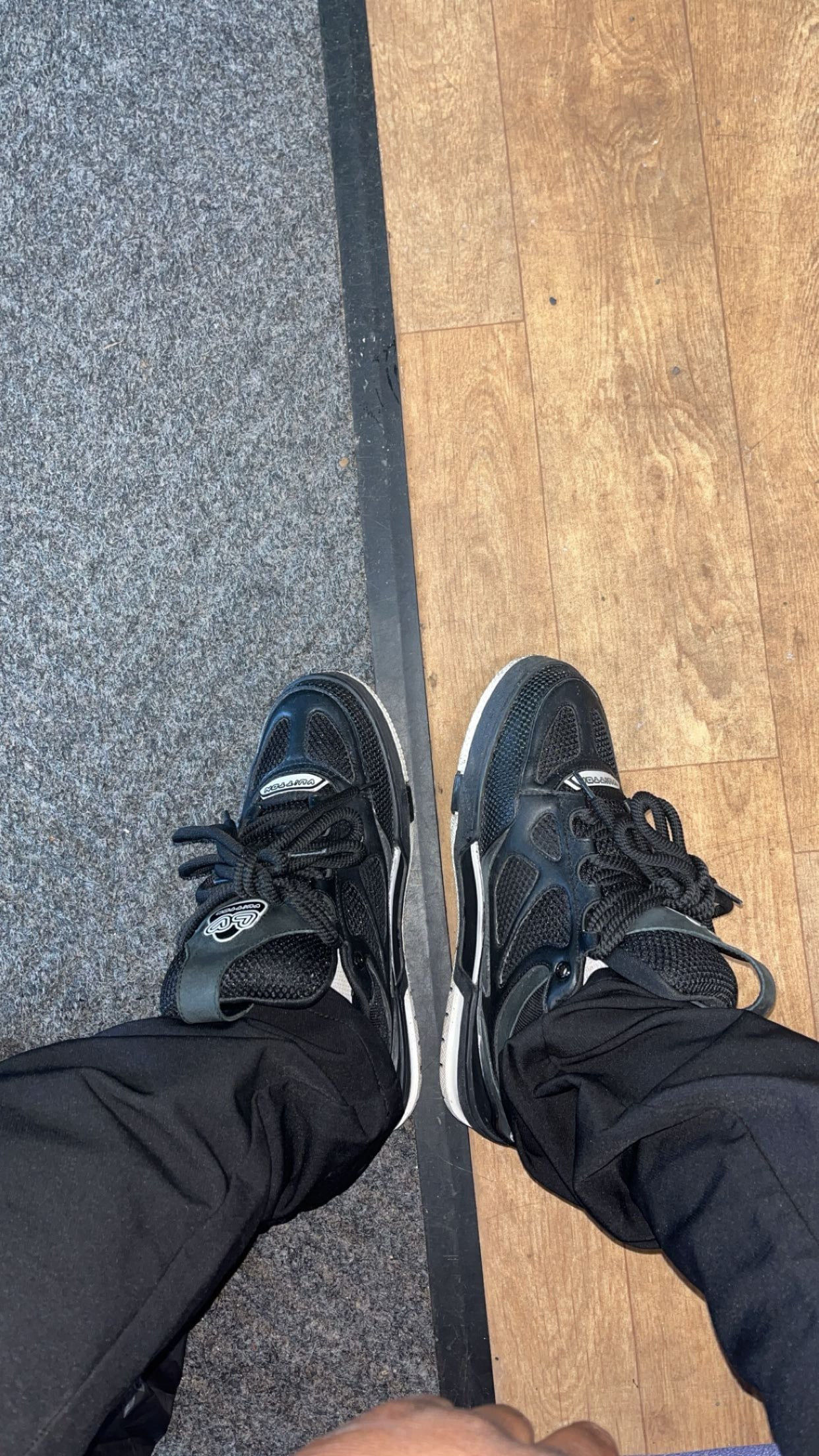 LV Skate ‘BLACK/WHITE’ Trainers