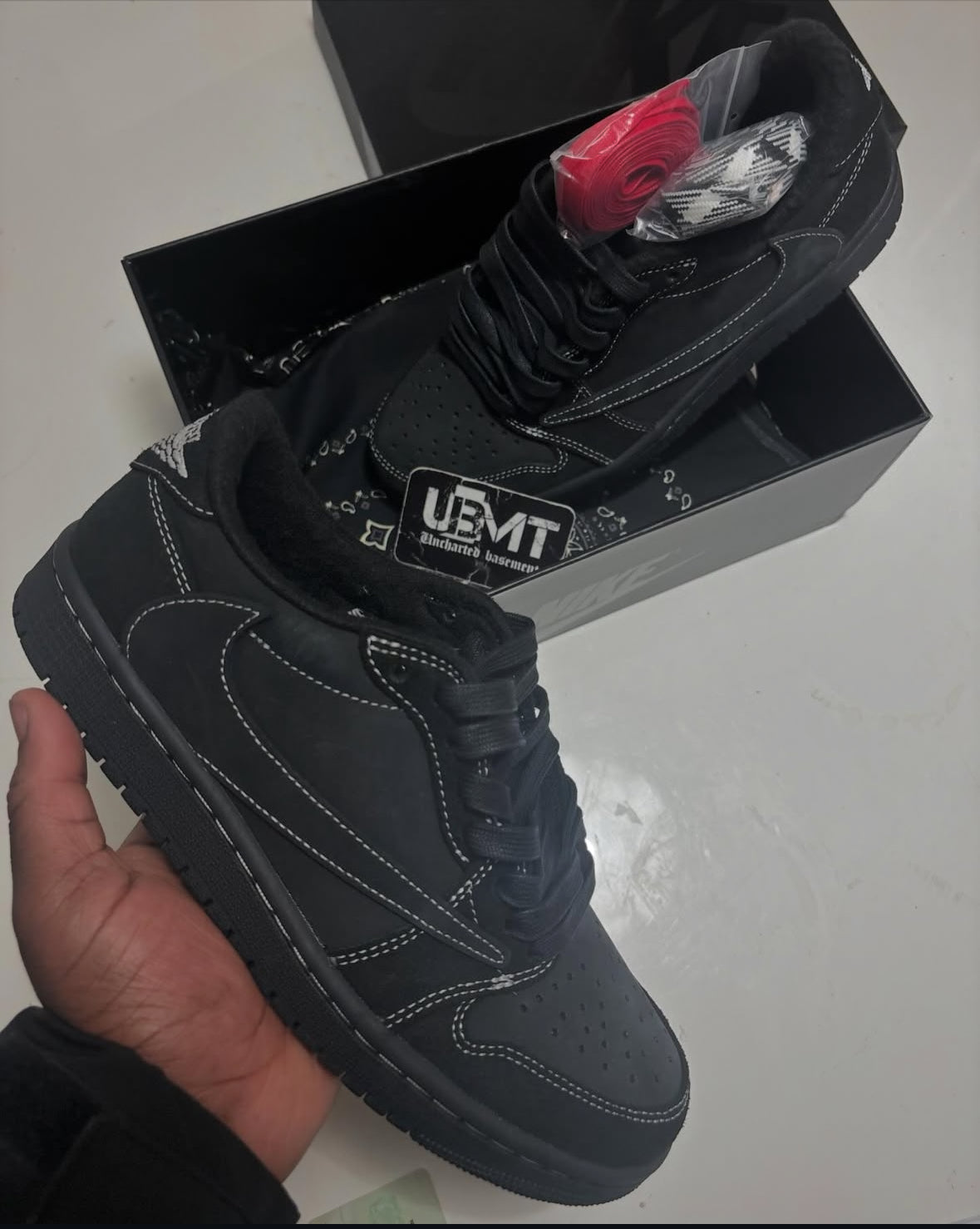 JORDAN 1 x TRAVIS SCOTT ‘BLACK PHANTOM’