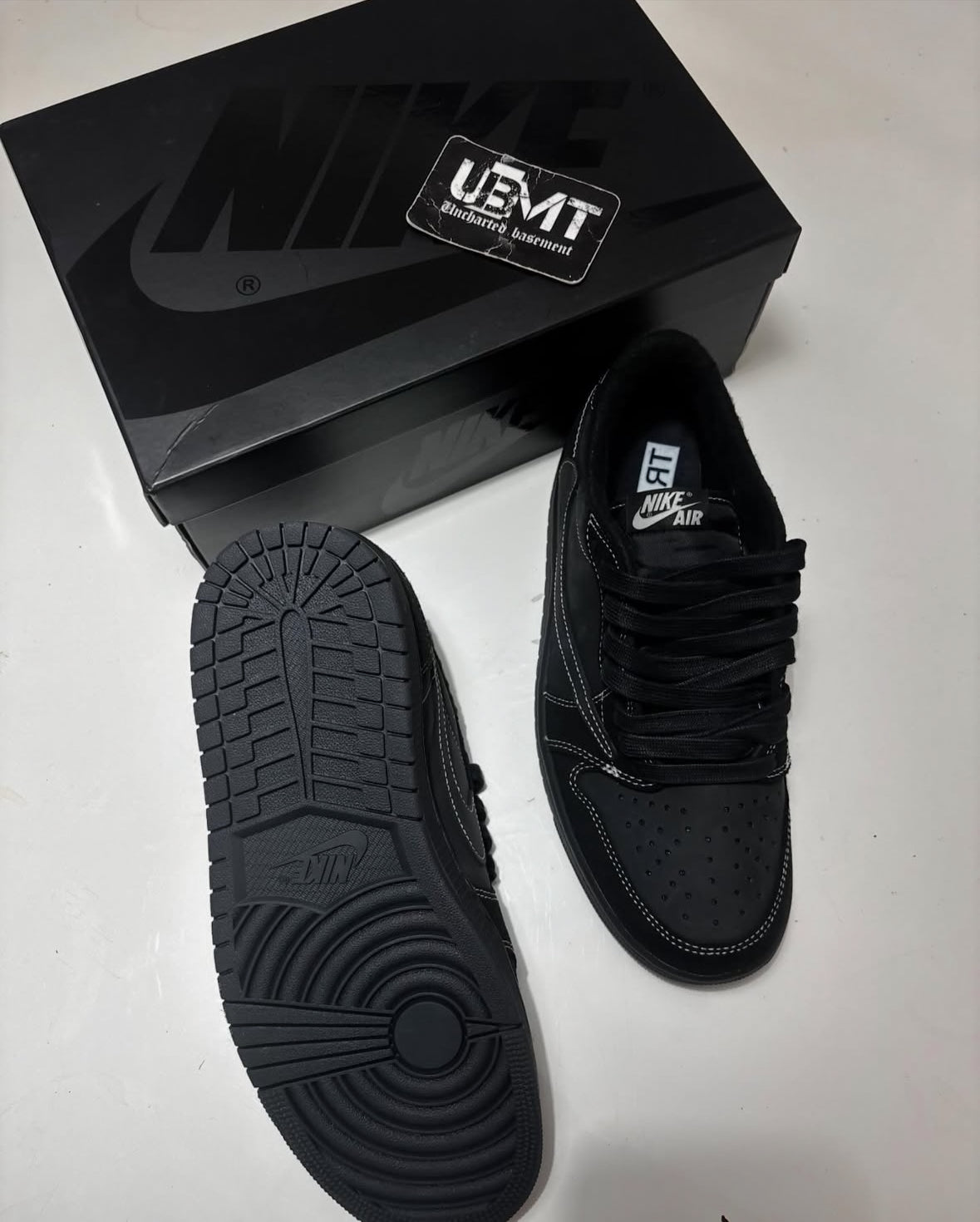 JORDAN 1 x TRAVIS SCOTT ‘BLACK PHANTOM’